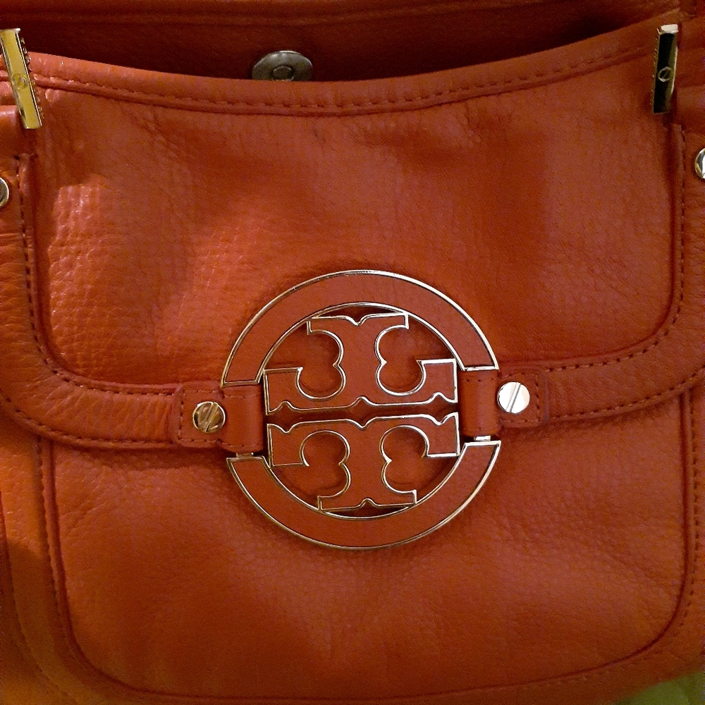 VGUC Tory Burch